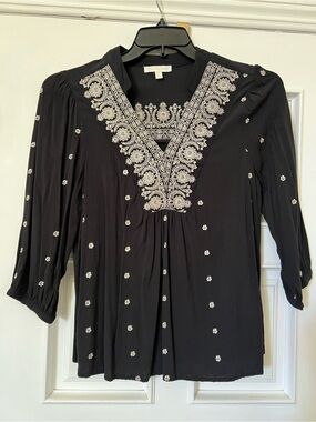 fig and flower Black Blouse with Cream Floral Embroidery
